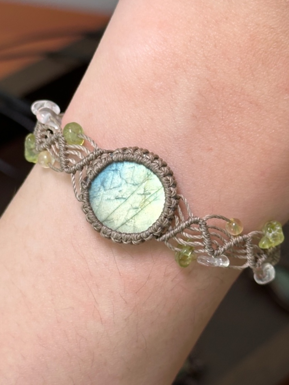 a-01 Handmade Labradorite Macramé Bracelet
